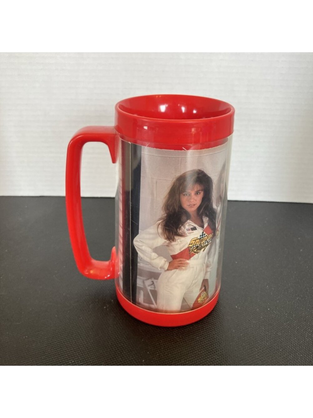 Vintage Snap - On Pin-Up Girls Thermal Plastic Mug
